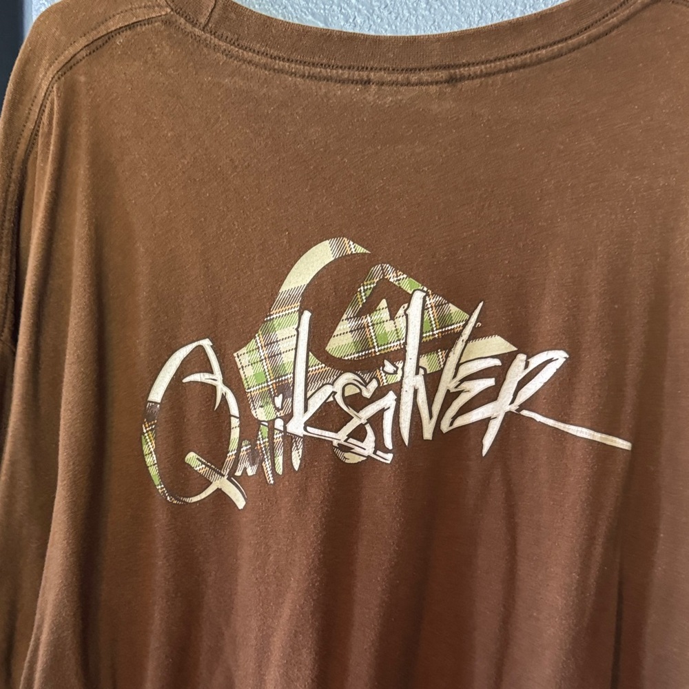 Quiksilver Men's Chocolate Brown Graphic Tee - Picture 4 of 4